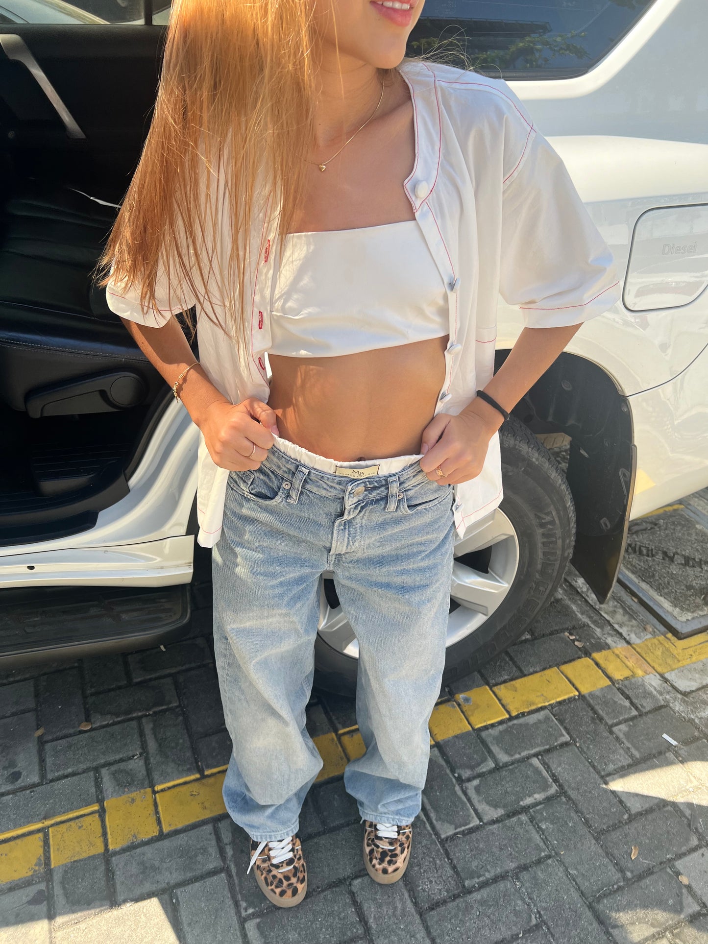 Short Adhara