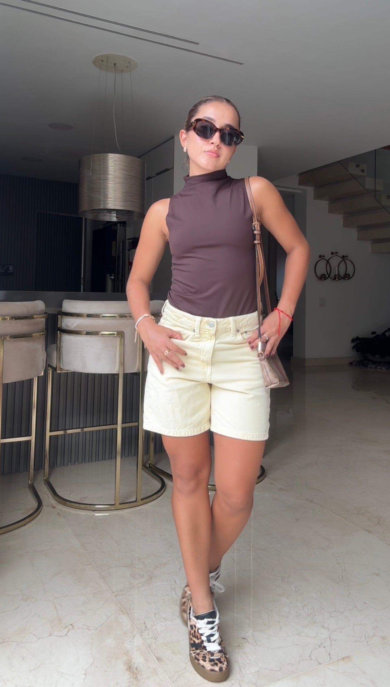 Essential High Neck body